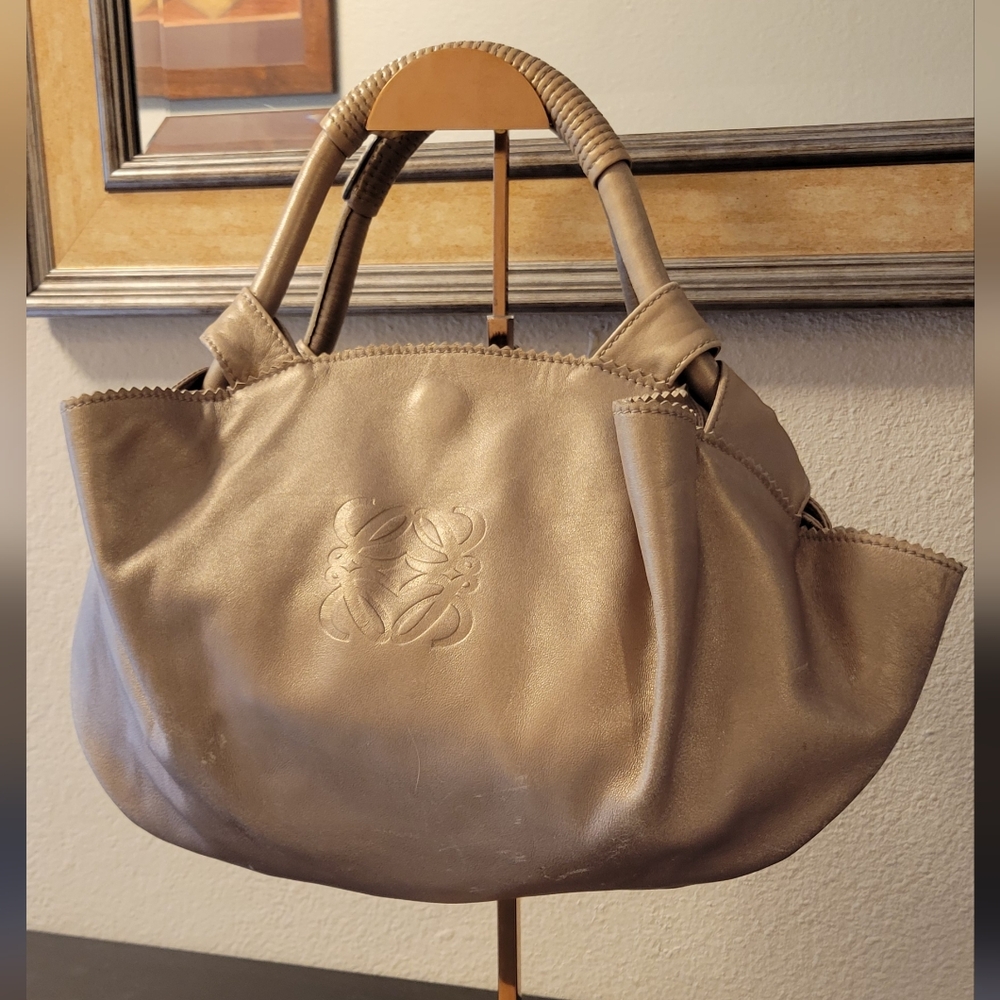 LOEWE NAPPA AIRE BAG